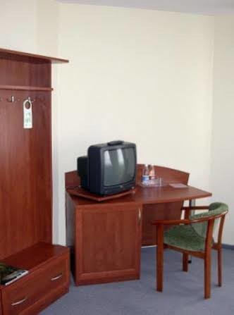 Sukiennice Hotel Хойнице Экстерьер фото